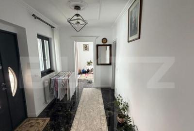 Casă cu 5 camere cu Teren 2000 Mp în Central