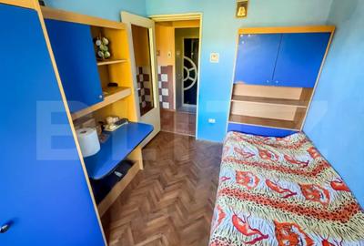 Apartament cu 3 camere semidecomandat în Central - 1