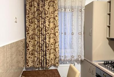 Apartament cu 2 camere, mobilat în Cetate - 5