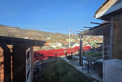 Casa renovata integral, par?ial finalizata - priveli?te catre Cetatea Devei, Str. Calugareni - 4