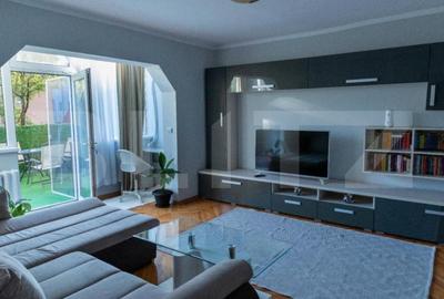 Apartament de inchiriat, cu 3 camere, terasa 20mp + garaj, Complexul Studentesc - 1