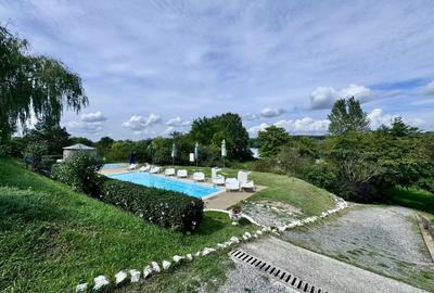 Hotel 20 camere Delta Dunarii 100 m deschidere teren 12000 mp acces auto - 2