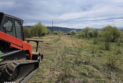 Teren de 6704 mp, în Hărău - 15