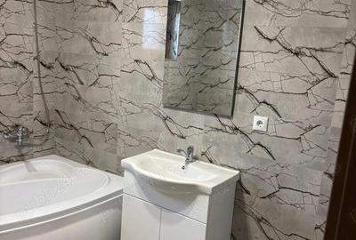 Casă cu 4 camere cu Teren 470 Mp în Sânmihaiu Român