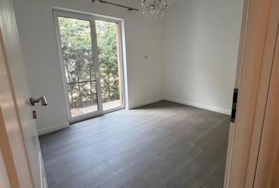 Apartament cu 3 camere semidecomandat în Dumbrăvița - 12