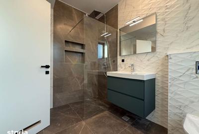 Casă cu 5 camere cu Teren 350 Mp în Corbeanca