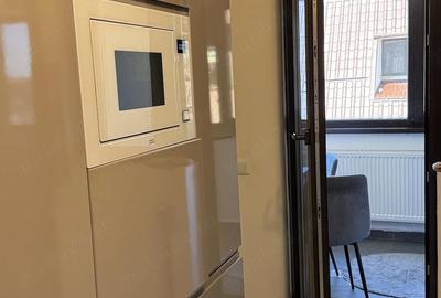 Apartament cu 3 camere decomandat în Exterior Vest - 3