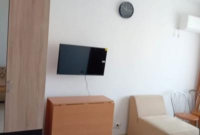 Garsonieră în Titan - 1