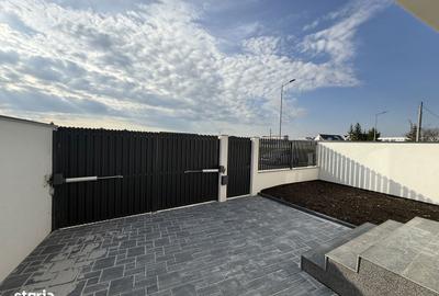 Casă cu 4 camere cu Teren 600 Mp în Țiglari - 2