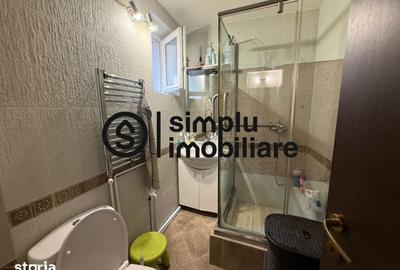 Apartament cu 3 camere decomandat în Rovine - 2