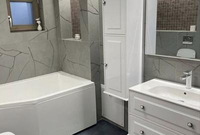 Casă cu 4 camere cu Teren 400 Mp în Rediu - 2