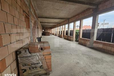 Spațiu comercial, de 445.38 mp, în Central - 6