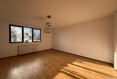 Investitie Casa De Vanzare 11 Camere Militari Metrou-Pacii Curte 600 m - 4