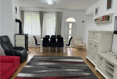 Vand casa individuala,moderna,6 camere decom,teren 600 mp, parcari, Gheorgheni