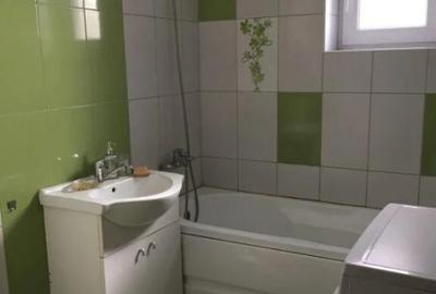 Garsonieră decomandată în Torontalului