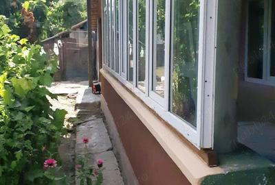 Casă cu 4 camere cu Teren 1300 Mp în Singureni - 2