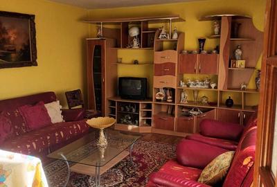 Casă cu 4 camere decomandat cu Teren 840 Mp în Hârșova - 7