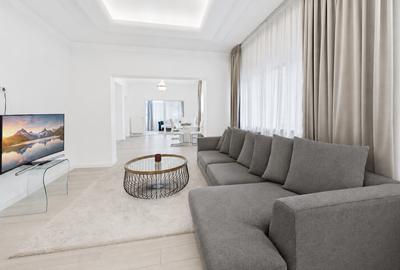 Apartament cu 4 camere decomandat, mobilat în Dacia