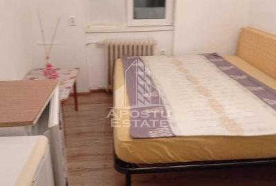 Garsonieră nedecomandată în Take Ionescu