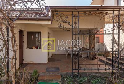 Vila Duplex cu 10 camere, cartier Serbanesti, Bacau - 2