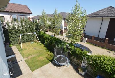 Casă cu 5 camere cu Canalizare în Central - 16