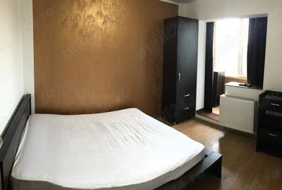 Apartament cu 3 camere semidecomandat în Cetății - 2