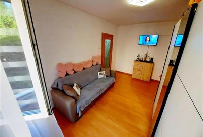 Apartament cu 2 camere semidecomandat, mobilat în Florilor - 2