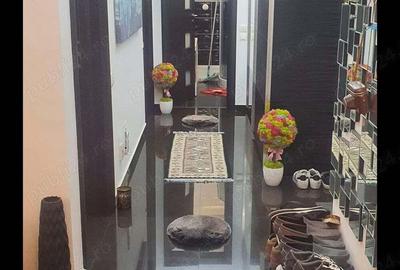 Inchiriez apartament 3 camere - 1