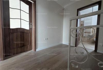 Casă cu Teren 114 Mp în Central