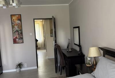 Apartament cu 3 camere decomandat în Tudor - 8
