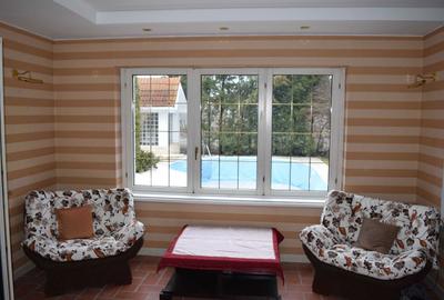 Casă cu 4 camere cu Teren 1200 Mp în Central - 2