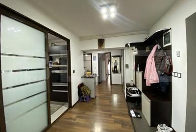 Apartament cu 3 camere decomandat în Central - 8