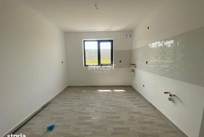 Casă cu 4 camere cu Canalizare în Central - 10