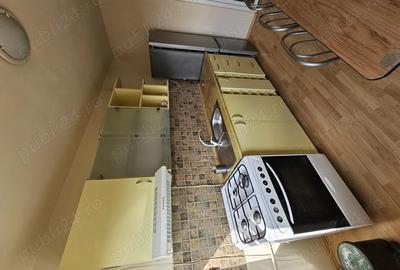 Inchiriez apartament 3 camere, Calea 13 Septmebrie - 9