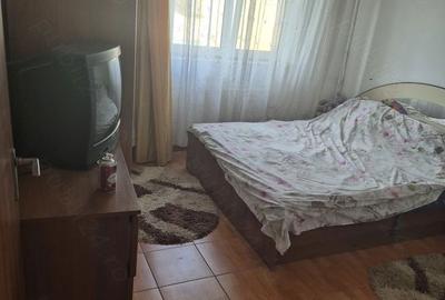 Apartament cu 3 camere în Militari