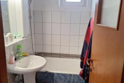 Apartament cu 2 camere decomandat în Rulmentul - 4