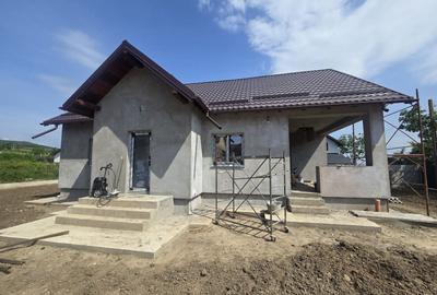 Casă individuală cu 3 camere cu Canalizare în Sărata (Sărata) - 1
