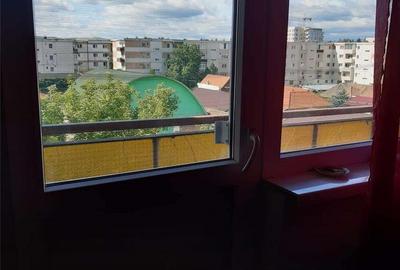 Apartament cu 3 camere decomandat în Turda - 5