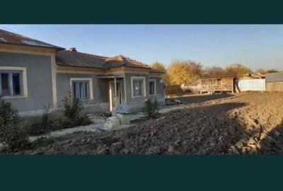 Casă cu 4 camere în Central - 3