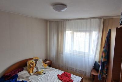 Doua camere decomandate, etajul 1. - 3