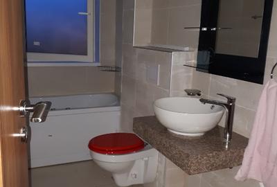 Apartament cu 2 camere decomandat în Tractorul - 1