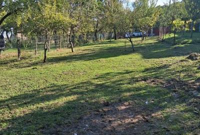 Teren de 1071 mp, în Central