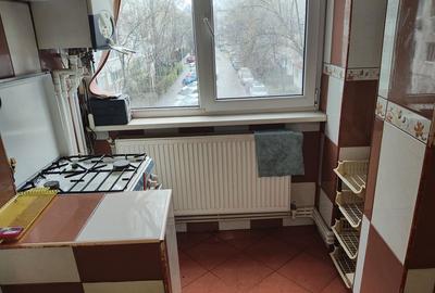 Garsonieră decomandată în Viziru 1 - 3