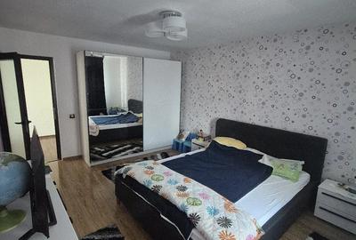 Casă cu 3 camere cu Teren 1120 Mp în Vânători