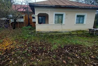 Casa +2anexe +tere intravilan de vanzare in Gura Foii _o oaza de lini?te! 35.000euro - 5