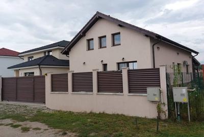 Casa individuala spatioasa, cu teren, Sura Mica - 3