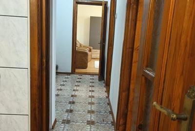 Apartament decomandat de vanzare - Micro 18, 55,2 mp, etaj 8/10 - 9