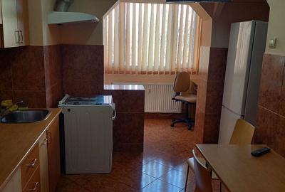 Apartament cu 2 camere decomandat în Central - 3