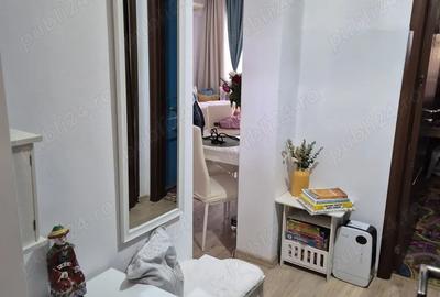 Apartament cu 2 camere transformat in 3 camere( bucataria mutata pe balcon) - 2