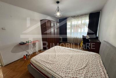 Apartament cu 2 camere decomandat, mobilat în 22 Decembrie 1989 - 2